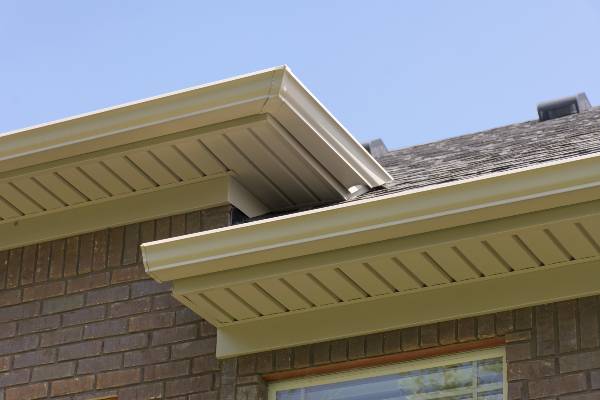 best aluminum soffit installation company near me